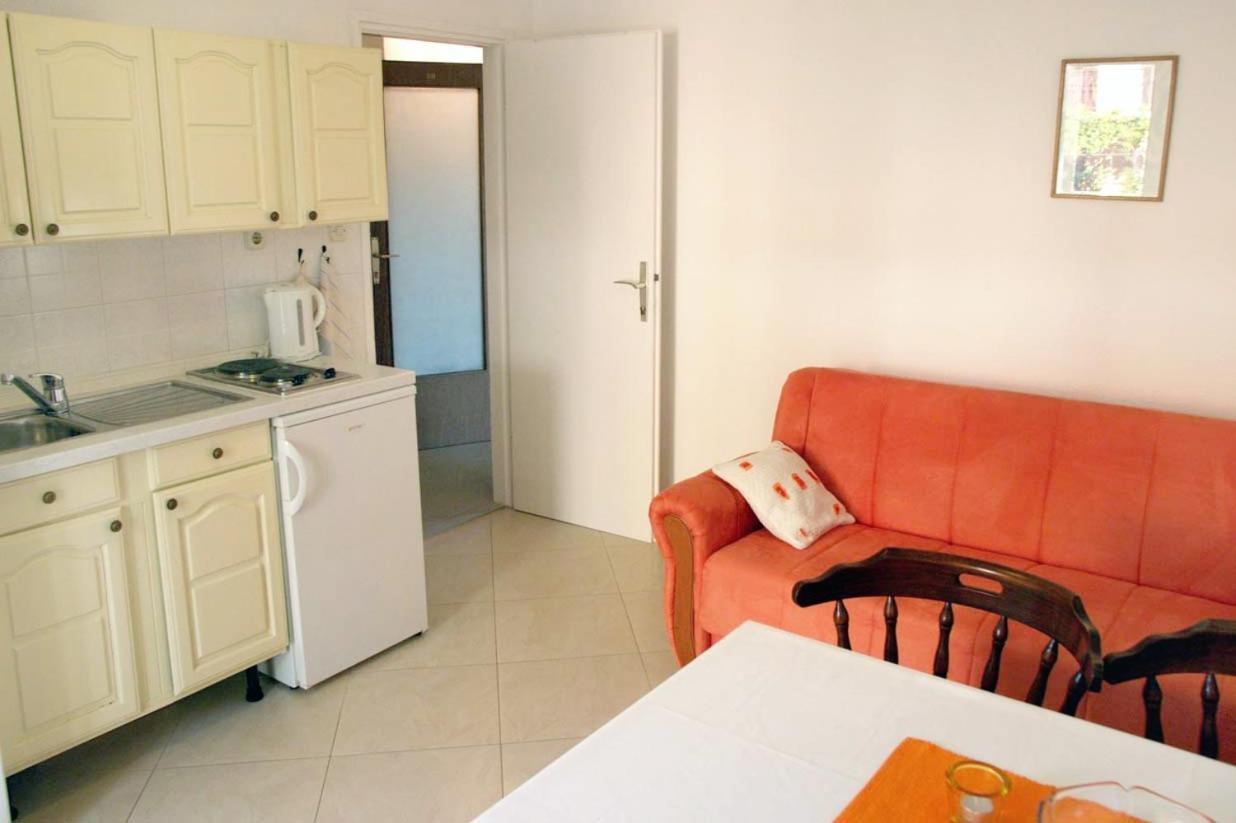 Apartments With A Parking Space Baska Voda, Makarska - 2709 Bilik gambar