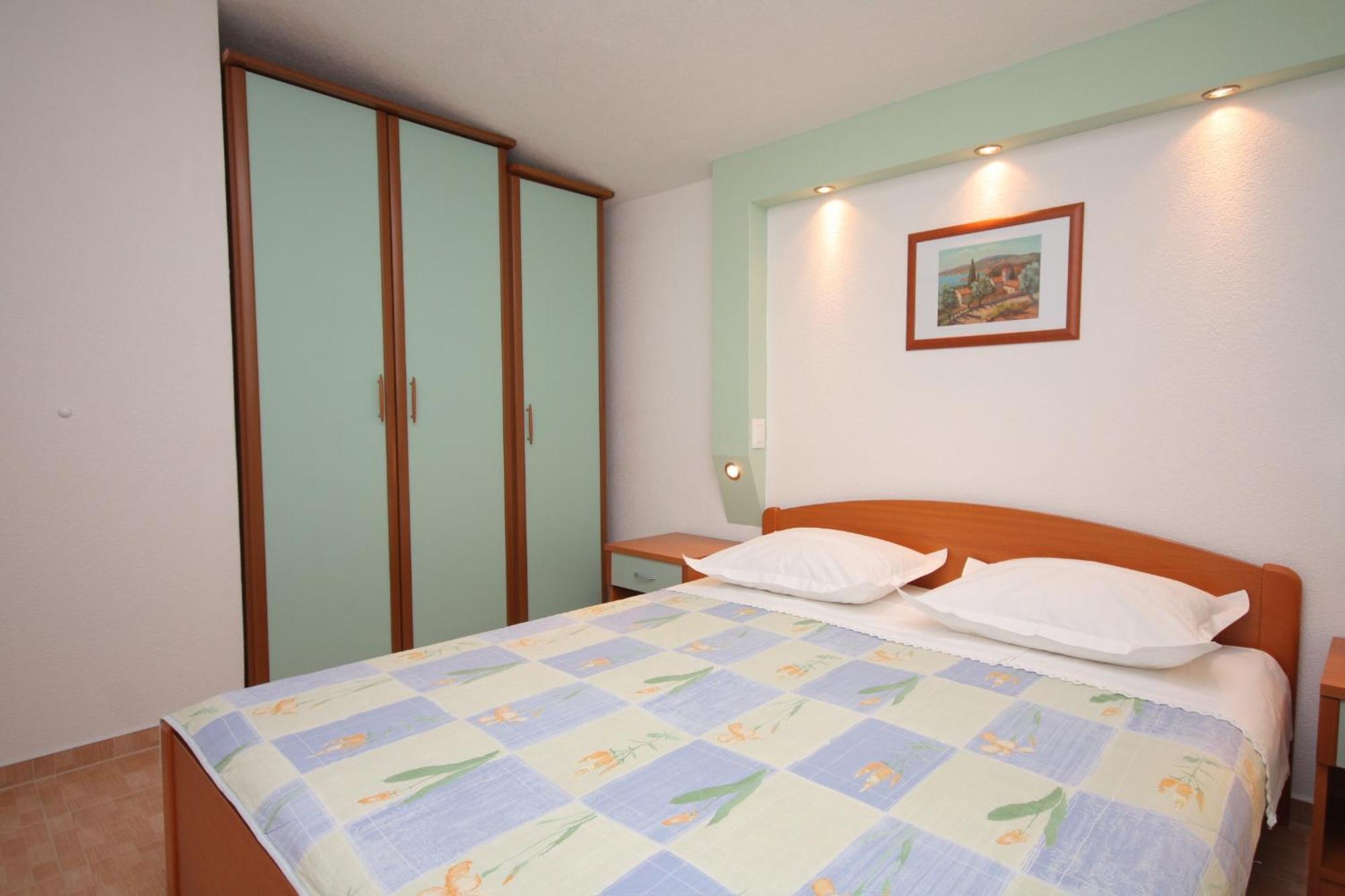 Apartments With A Parking Space Baska Voda, Makarska - 2709 Bilik gambar